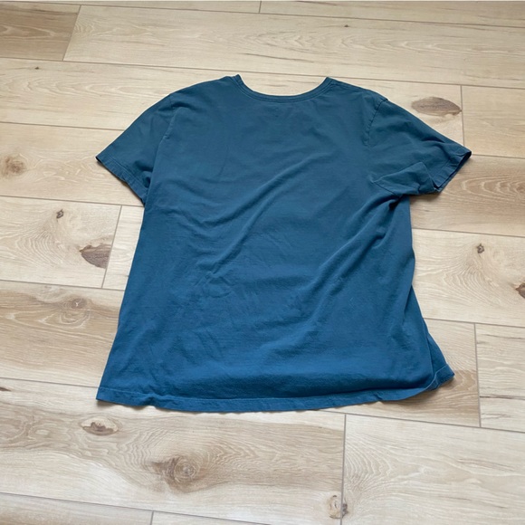 Nike sportswear tee - Picture 2 of 2